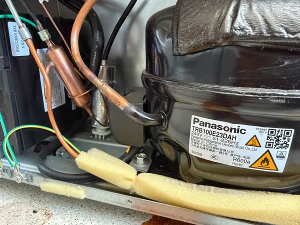 Hisense fridge compressor replacement — LCDA repair job in E5
