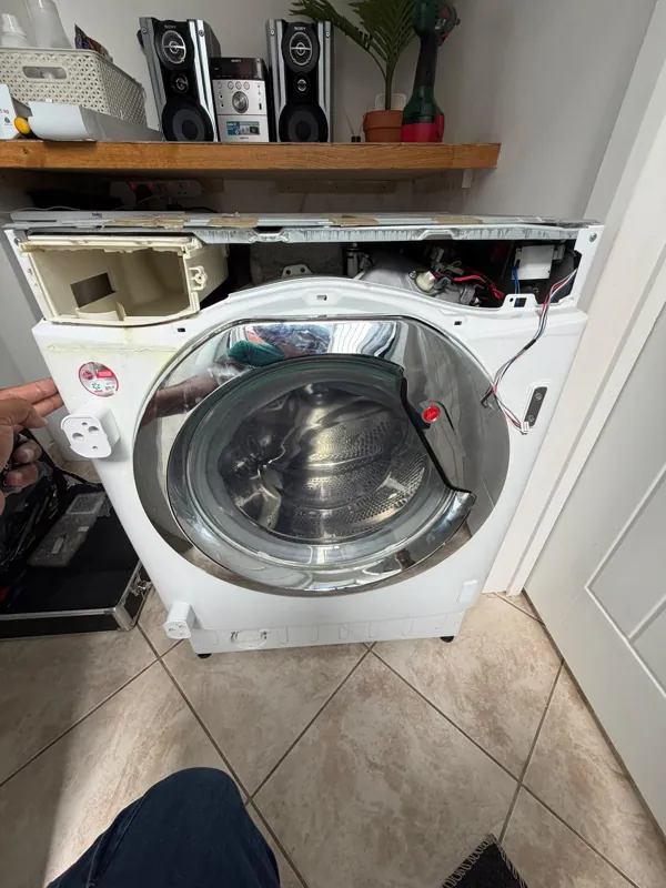 Hoover washing machine PCB replacement — LCDA repair job in N2